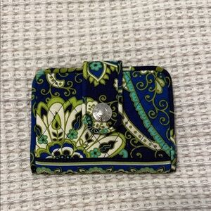 Vera Bradley Rhythm & Blues Snap Wallet Retired Floral Blue Green